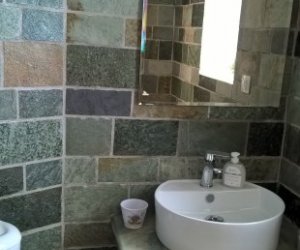 bathroom1.jpg